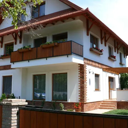 Apartment Sara Heviz